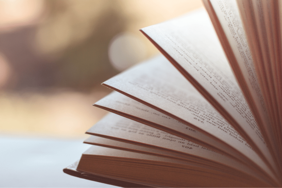 La « posture du Livre »