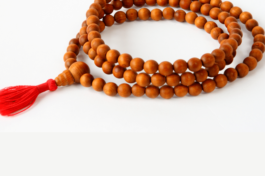 Pourquoi les Mala ont-ils 108 perles ?