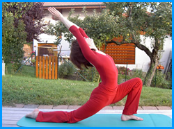 yogamrita anjaneyasana extension 250